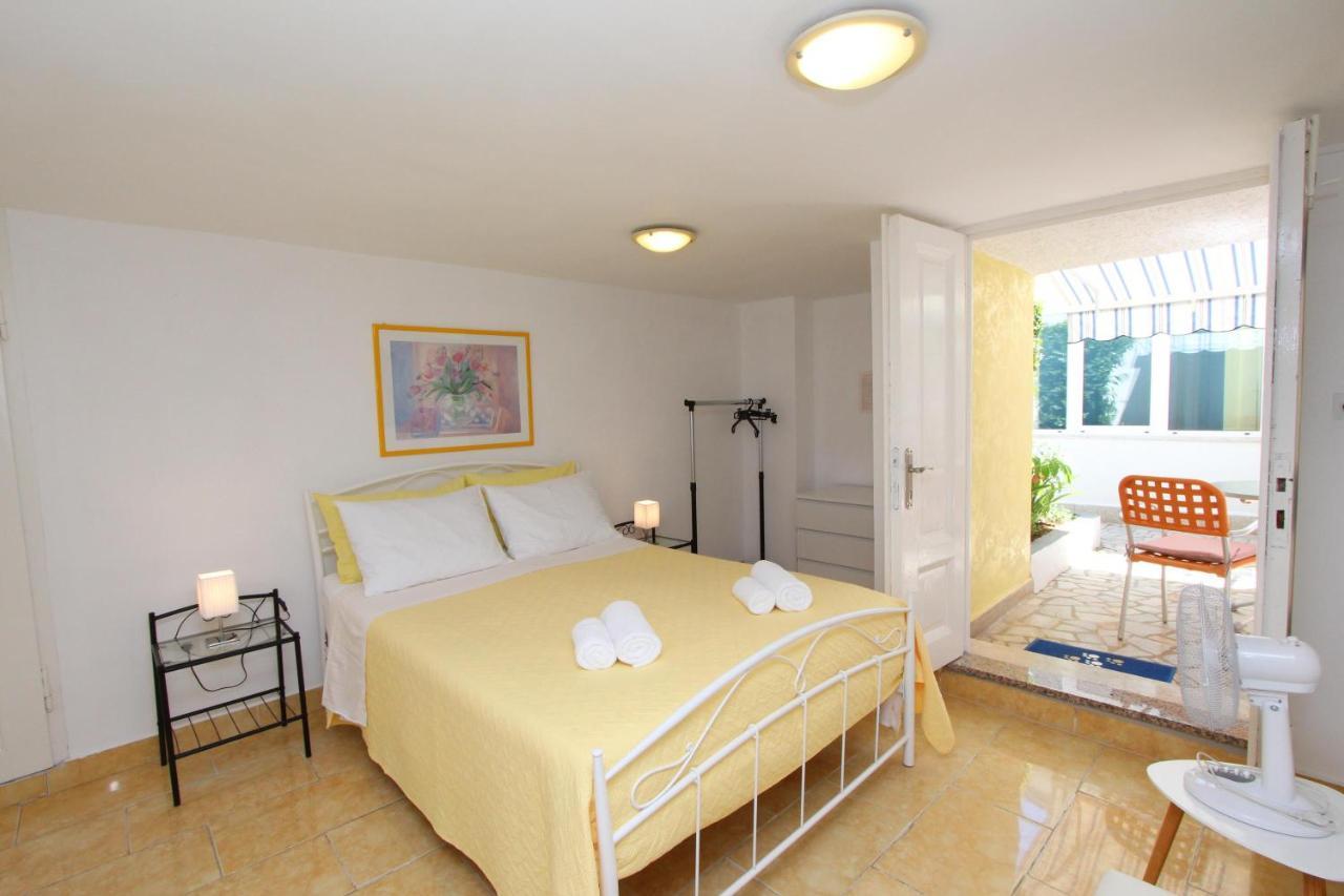 Apartments Knezovic Rovinj Eksteriør bilde
